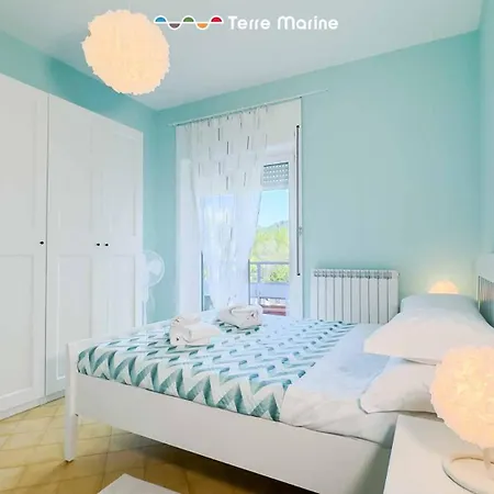 Blue Bay, Terre Marine ليريسي